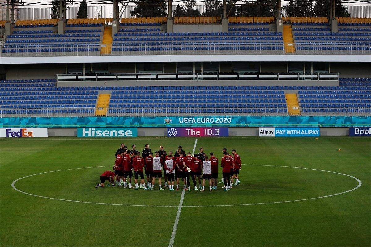 A Milli Takım, Bakü'deki ilk antrenmanını gerçekleştirdi