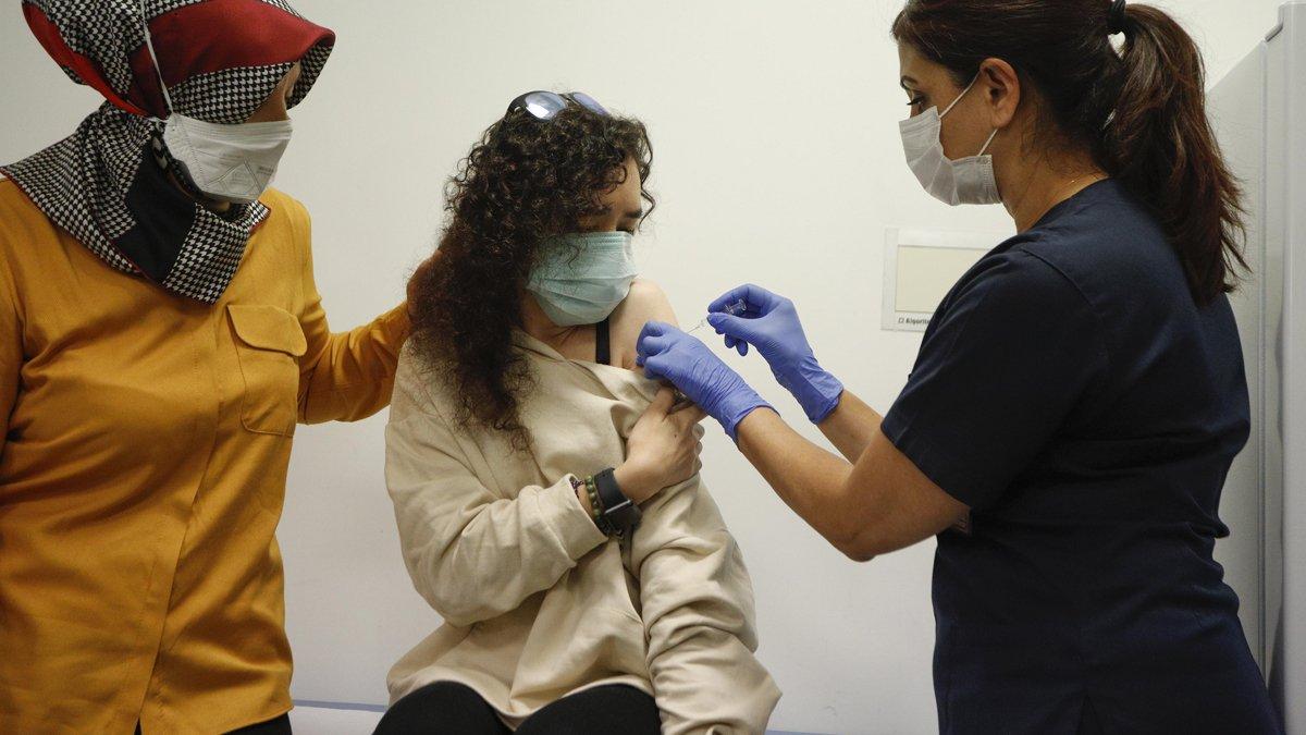 Bir günde en yüksek aşılama miktarına ulaşıldı