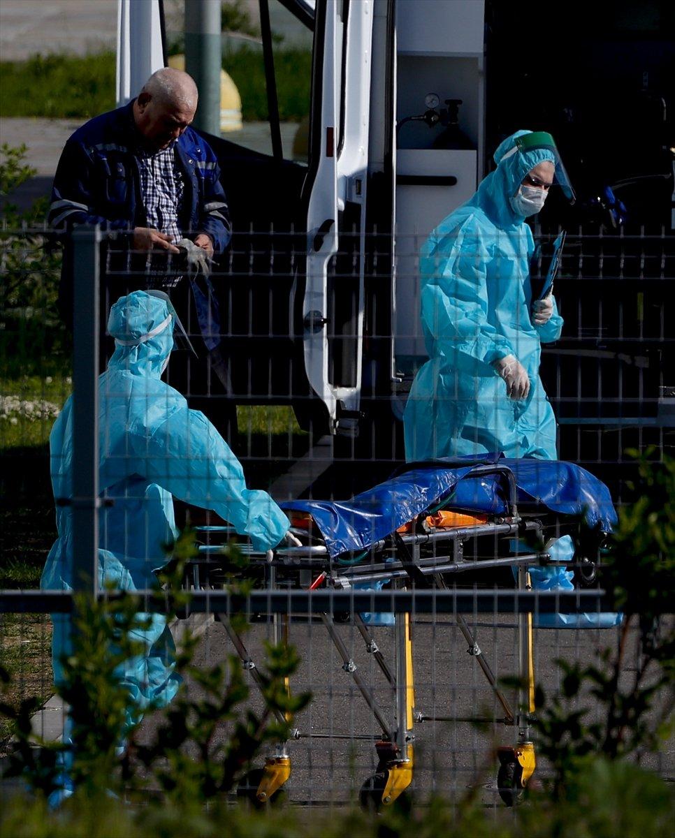 Moskova'da yapılan aşılama kampanyasında ödül araba