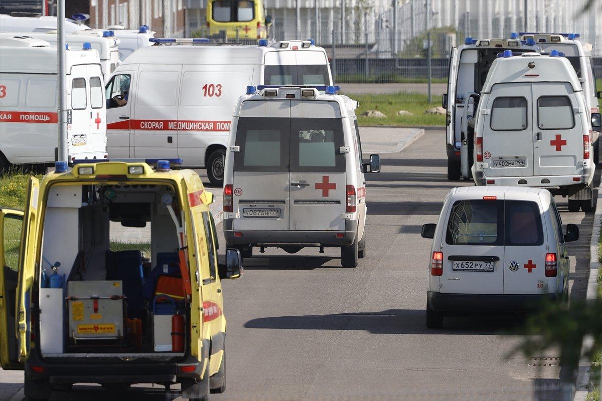 Moskova'da yapılan aşılama kampanyasında ödül araba