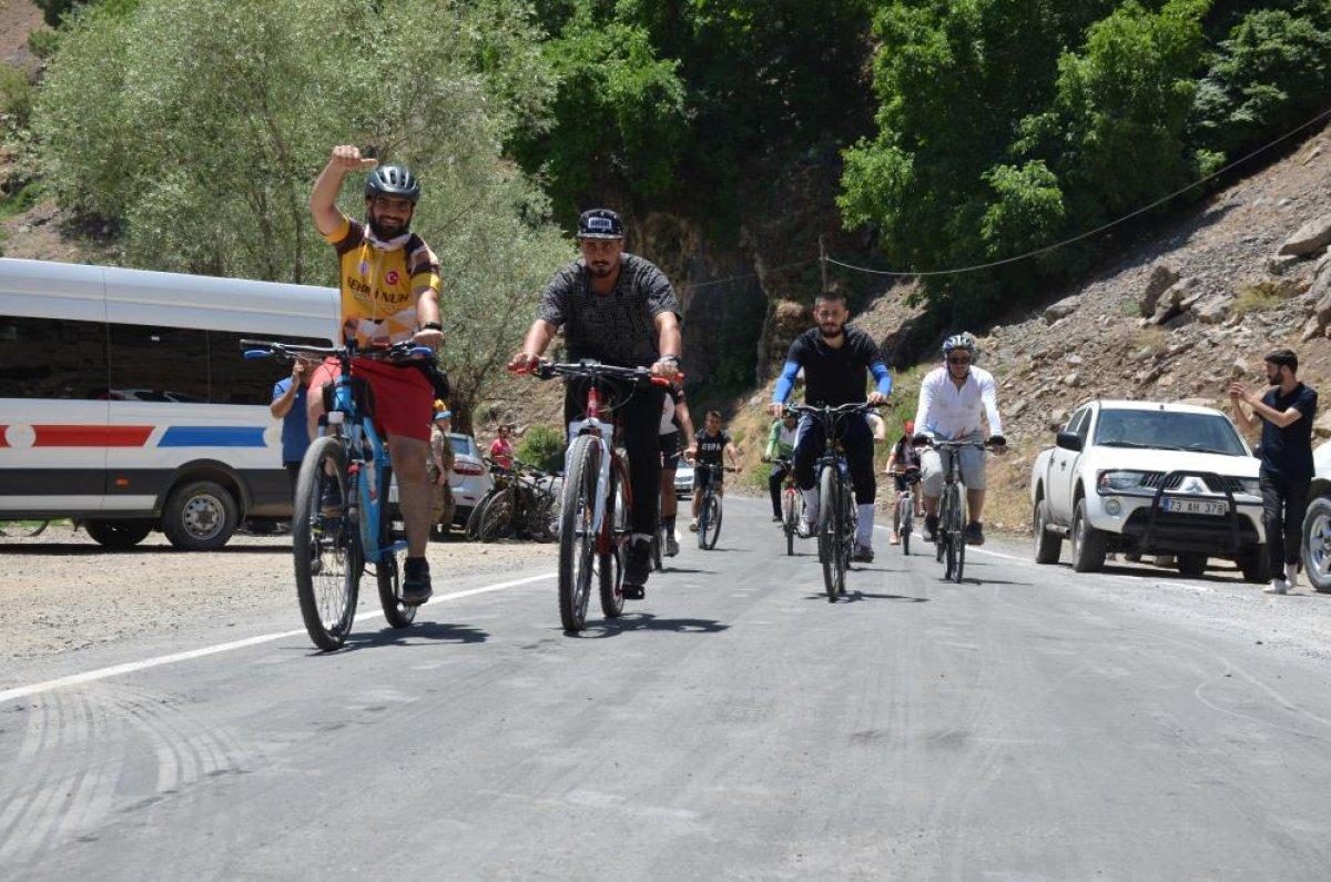 Şırnak terörden temizlendi, sporcular bisiklet sürdü