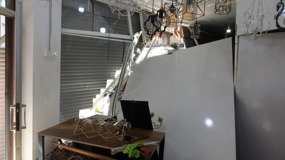 Sultangazi’de kayan kamyonet, kaldırımda yürüyen kadına çarptı