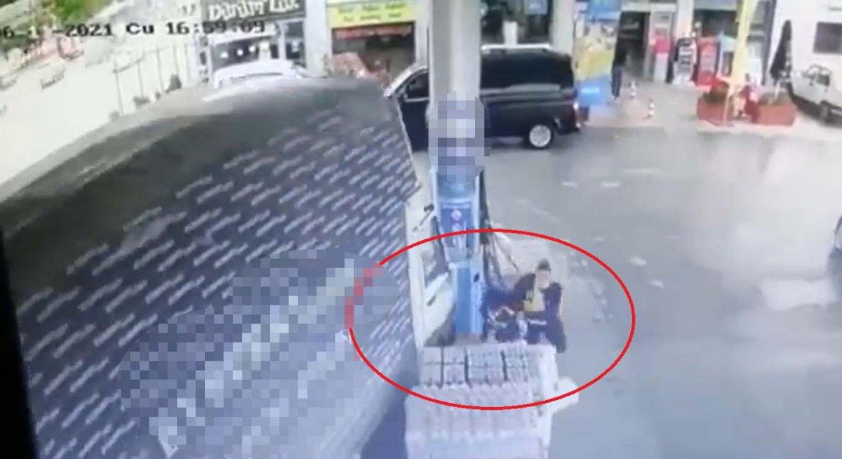 Ankara'da kamyonet yakıt istasyonuna daldı