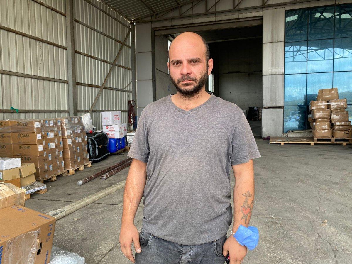 Ankara'da selde mahsur kalınca, yüzerek giden kişi halatla kurtardı