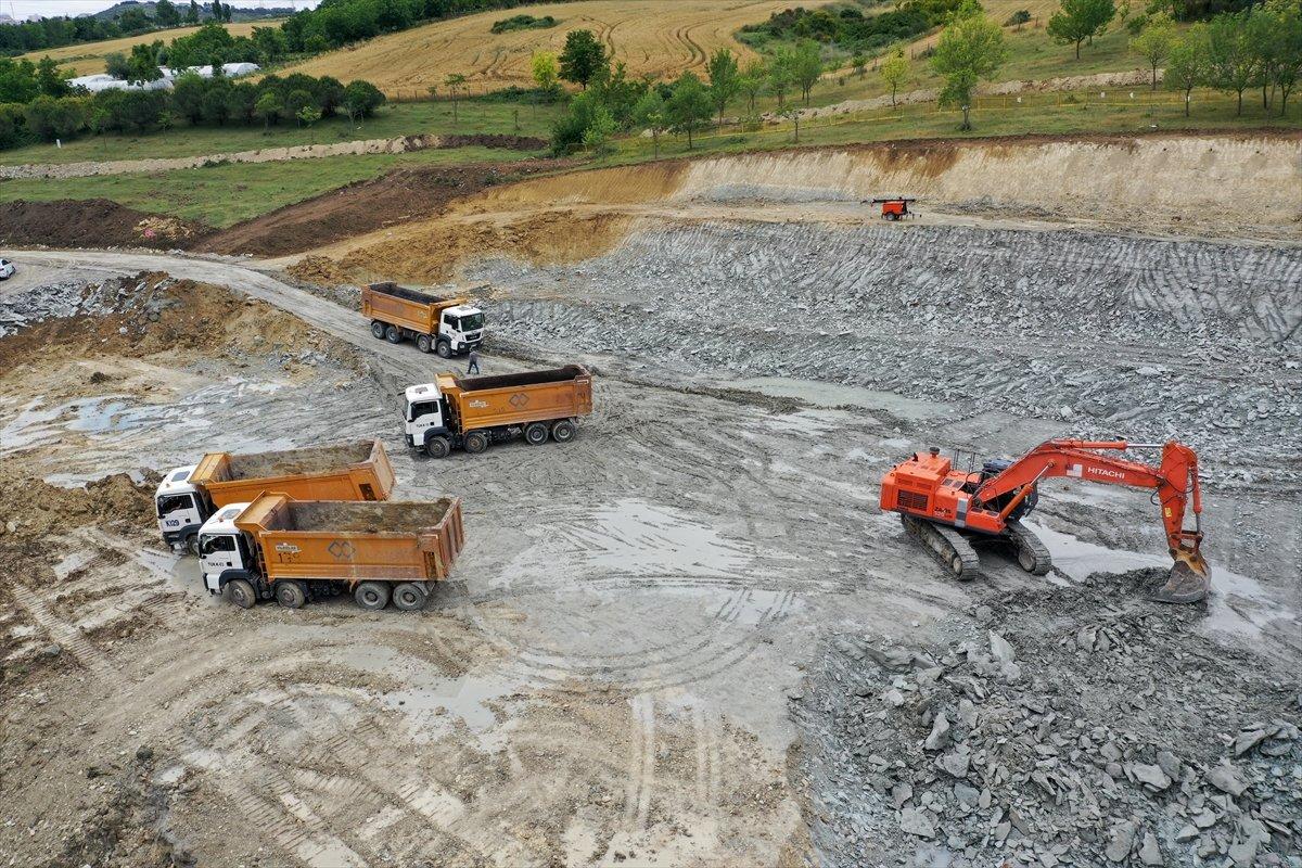 Kanal İstanbul'un ilk köprüsünün çalışmaları devam ediyor