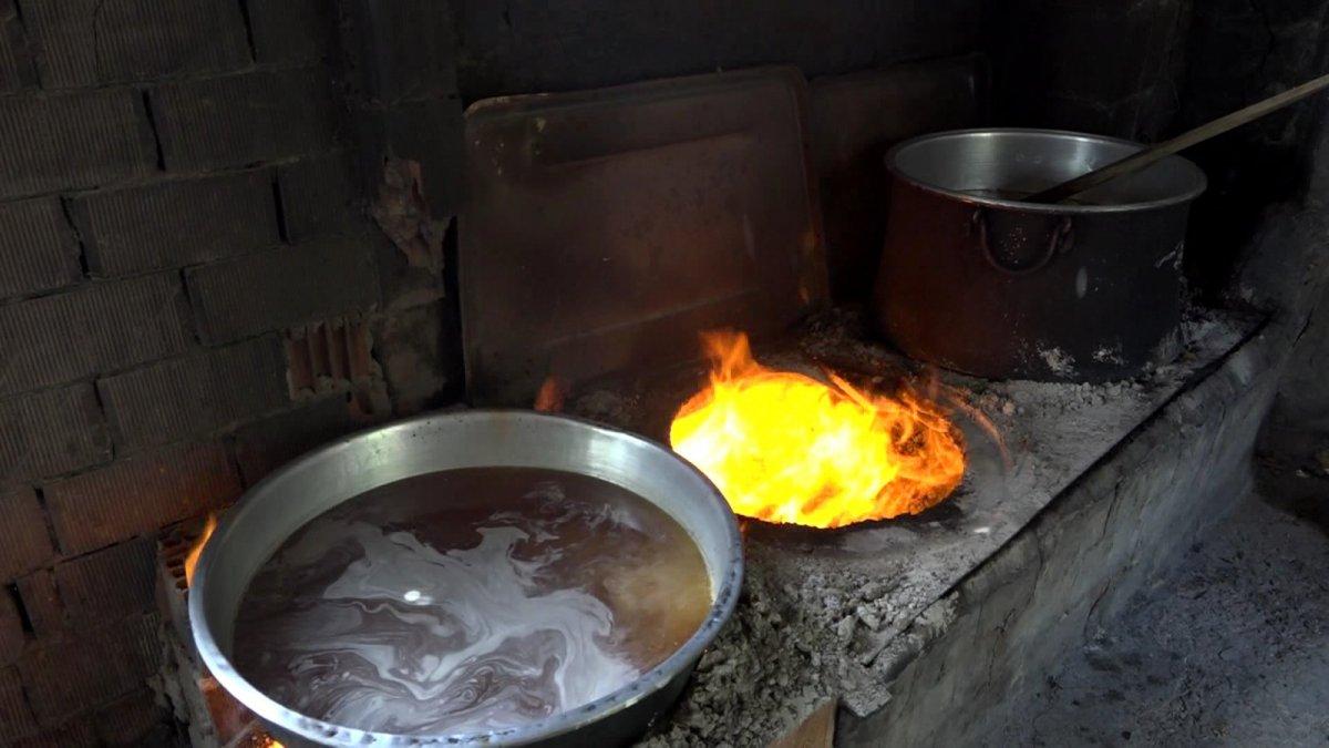 Artvinli kadınlar pestil ve köme için çalışmalara başladı