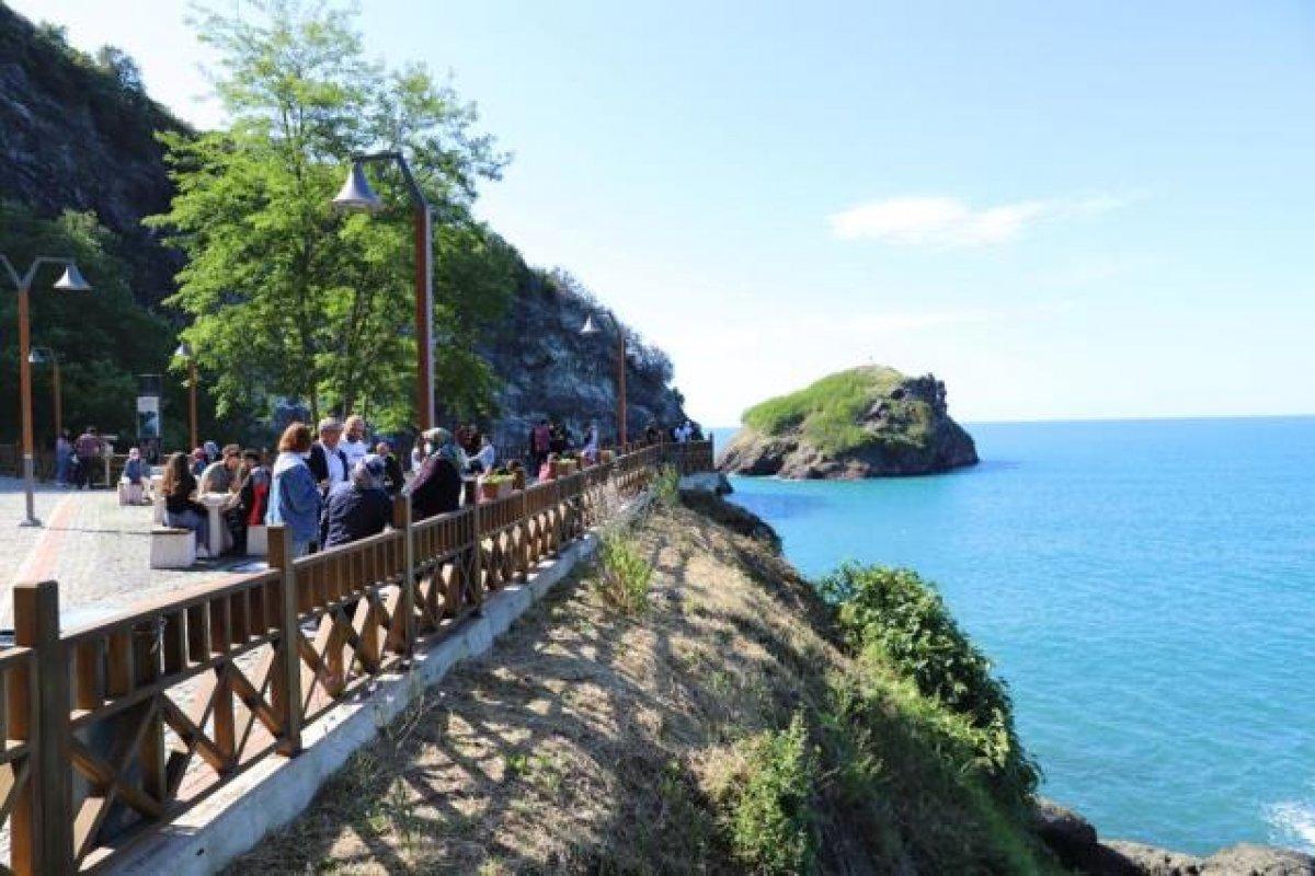 Ordu'da bulunan Hoynat Adası ziyaretçi akınına uğruyor