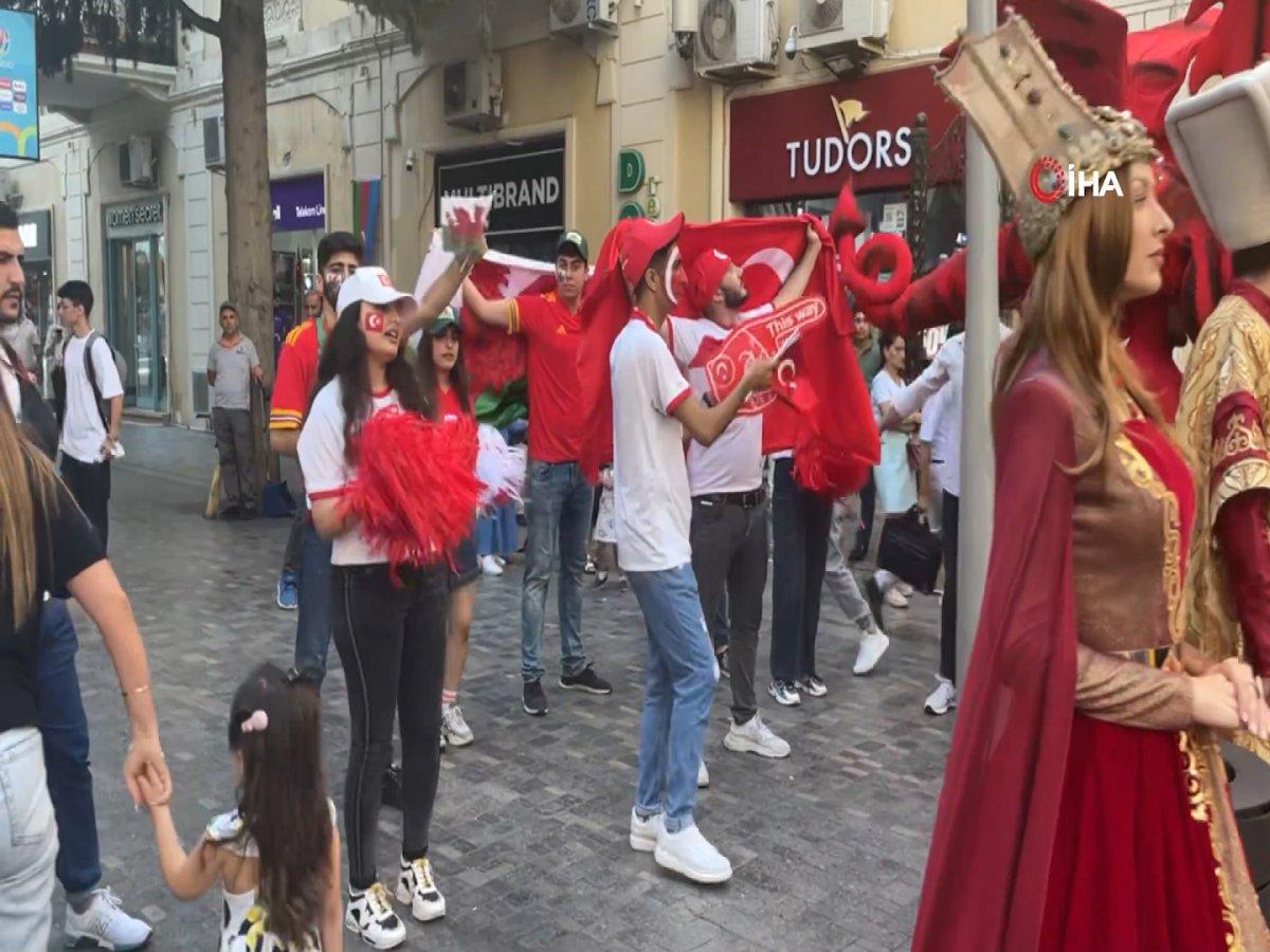 Bakü sokaklarında 'Mehter' coşkusu