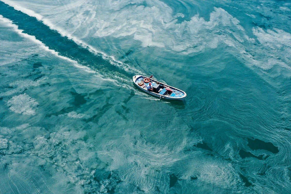 Murat Kurum: 3 bin 288 metreküp müsilaj temizlendi