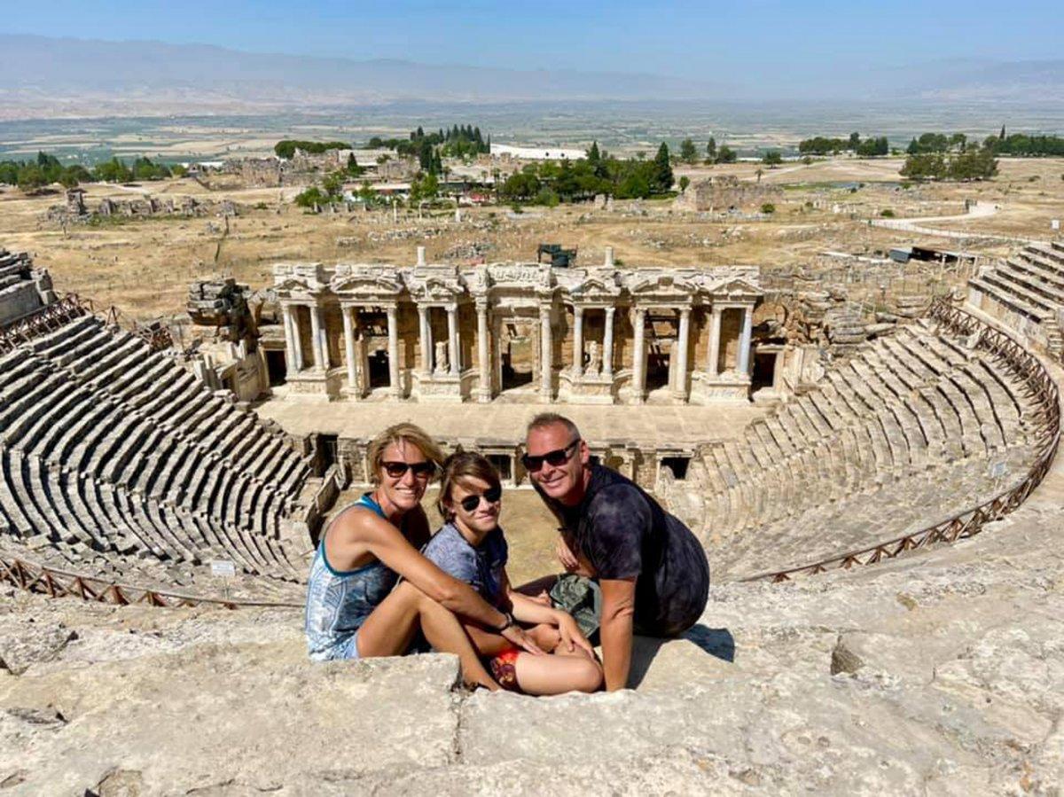 Karavanla dünya turuna çıkan Fransız aile, Türkiye'ye hayran kaldı