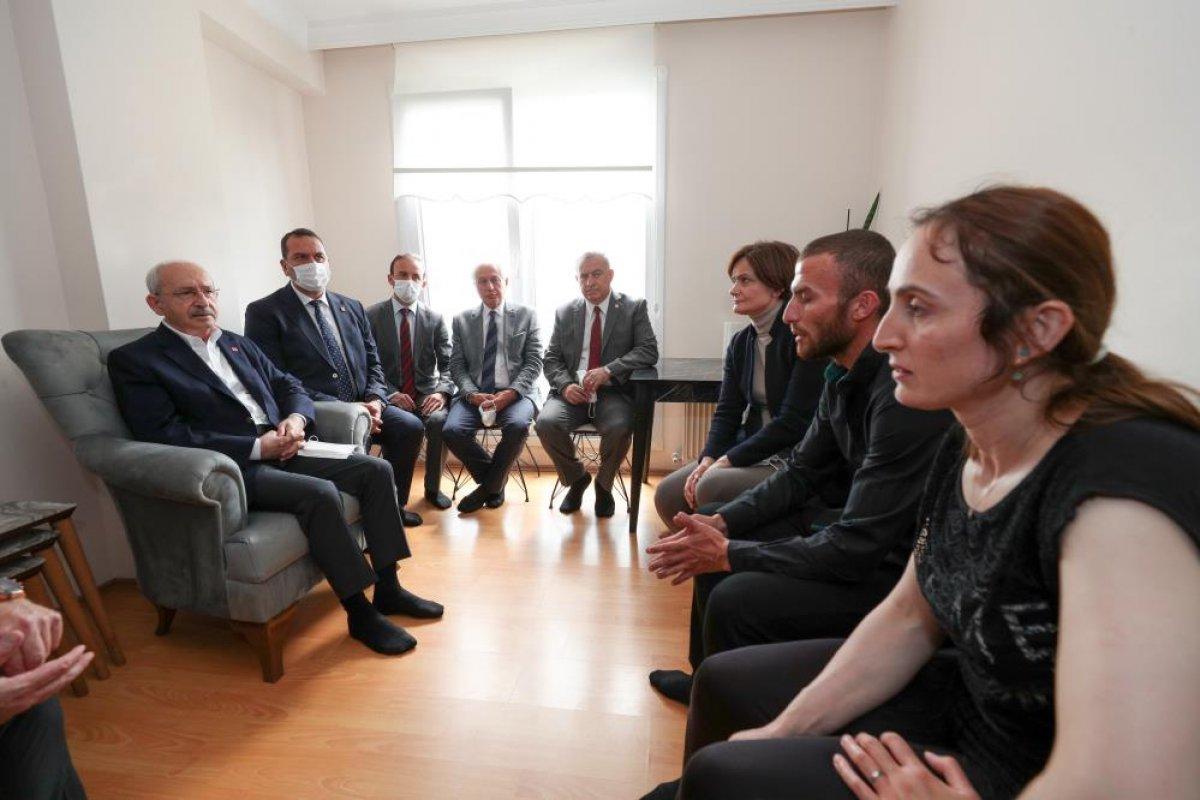 Kemal Kılıçdaroğlu, gölette boğulan çocuğun ailesini ziyaret etti
