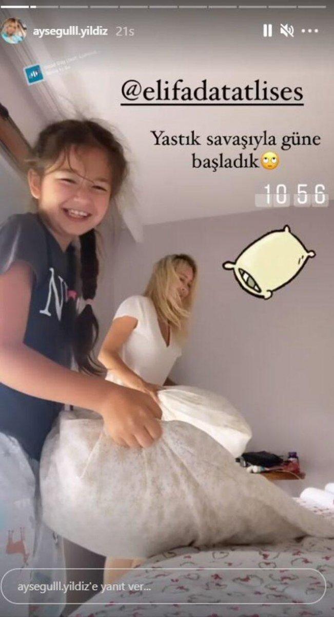 Ayşegül Yıldız'dan yatak pozu