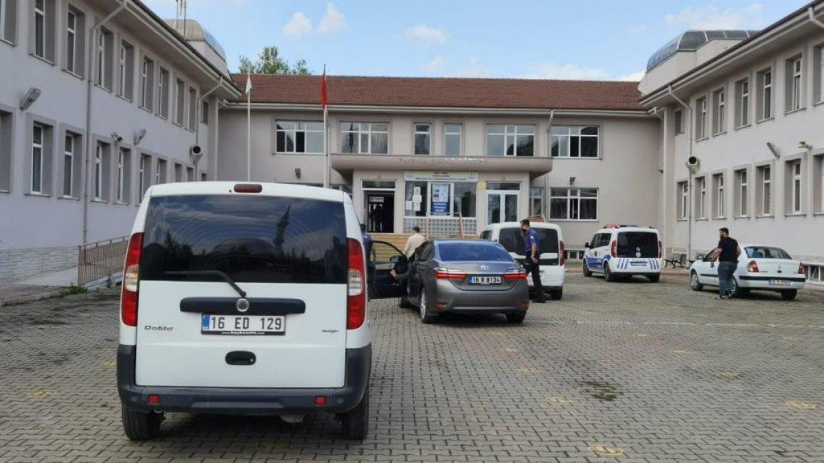 Bursa'da barışmak için gittiği eşini bıçakladı