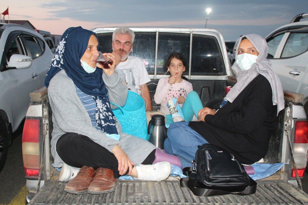 Rize’de arabalı sinema etkinliğine geniş katılım