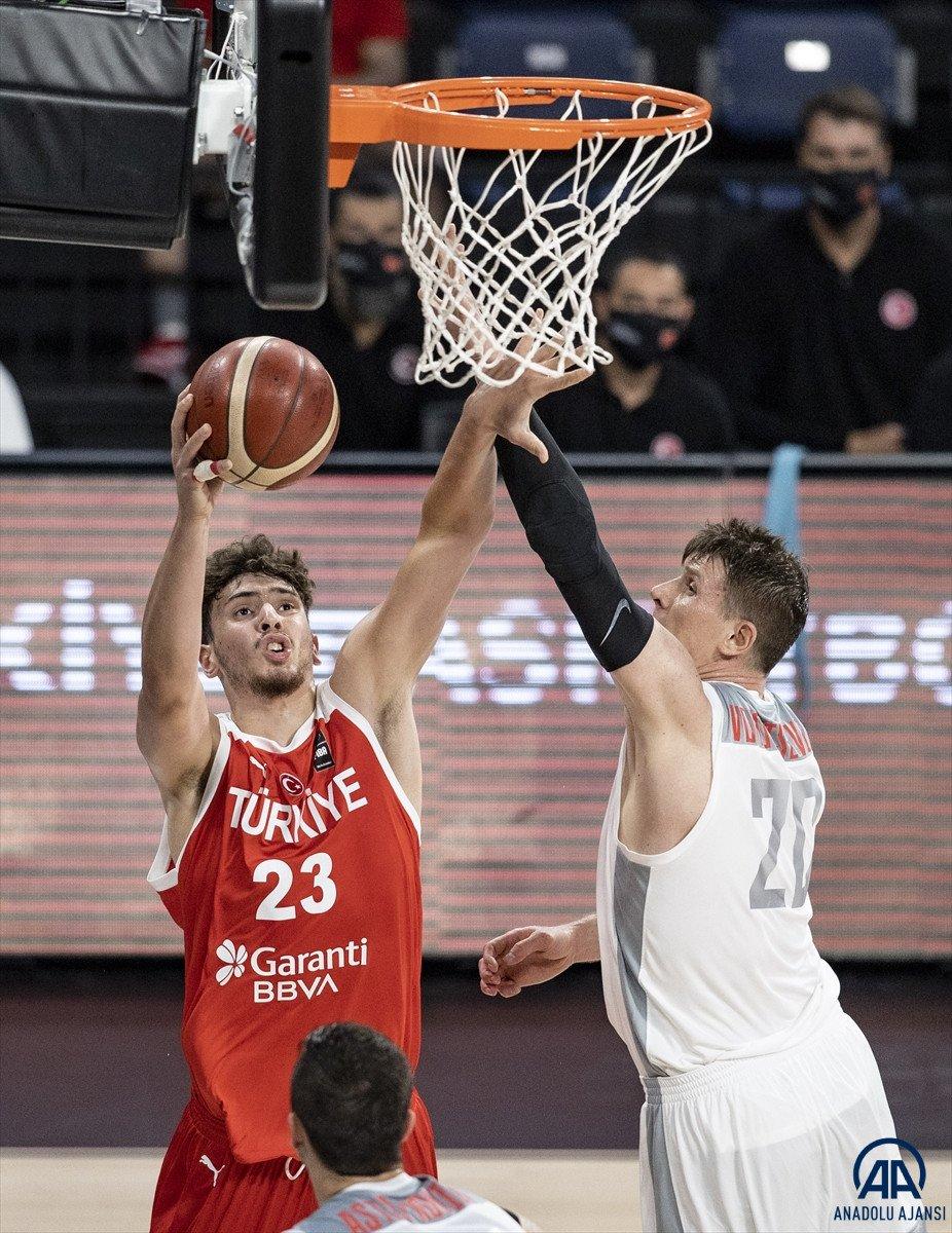 A Milli Basketbol Takımımız Rusya'yı farklı mağlup etti