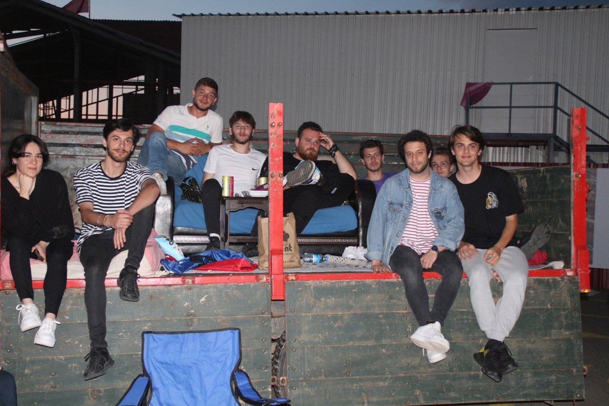 Rize’de arabalı sinema etkinliğine geniş katılım