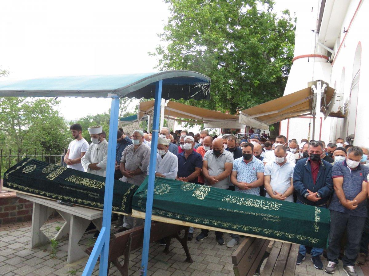 Gemi kazasında hayatını kaybeden balıkçılar toprağa verildi