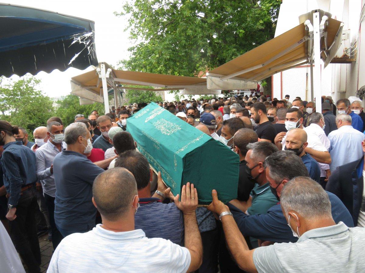 Gemi kazasında hayatını kaybeden balıkçılar toprağa verildi