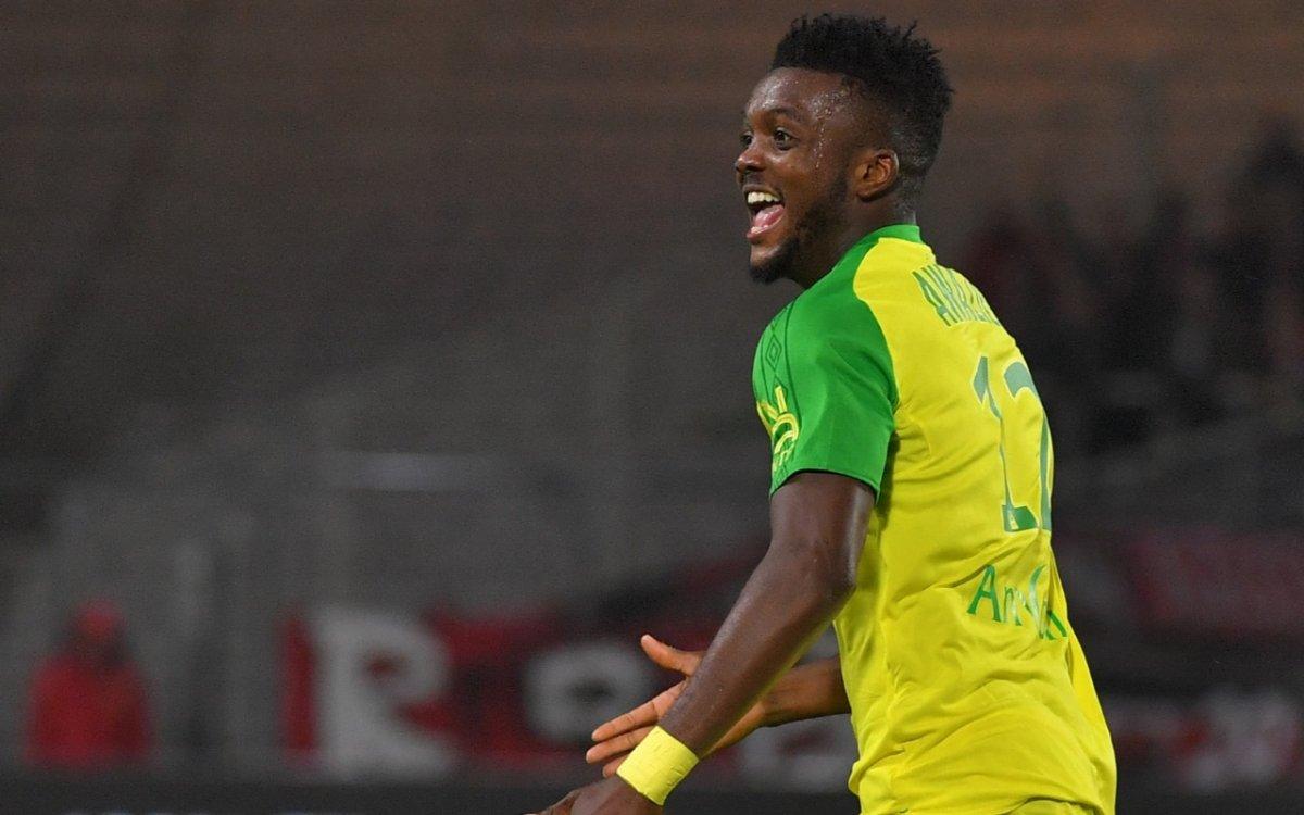 Awaziem'in menajeri: Beşiktaş futbolcumu istiyor