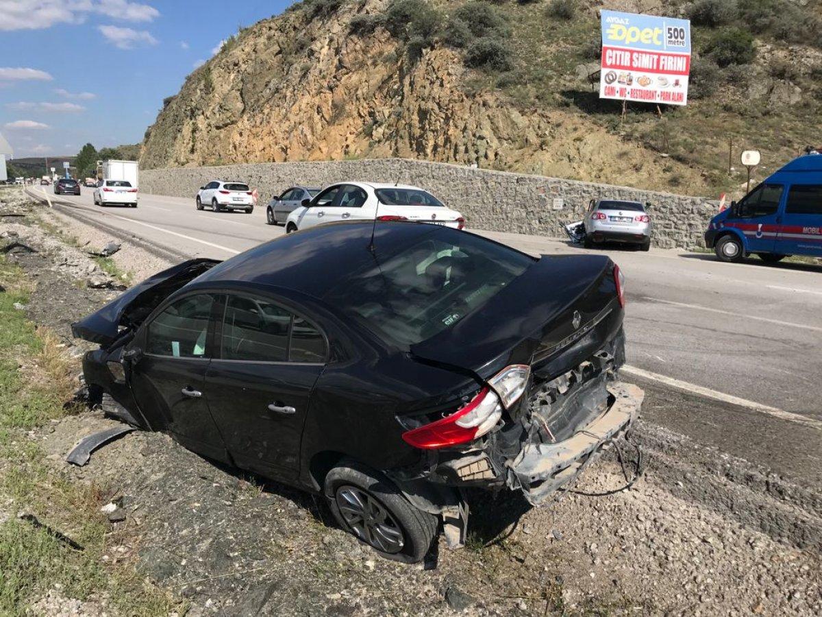 Ankara'da trafik kazası: 6 yaralı