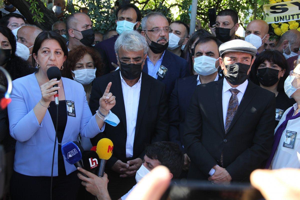 Deniz Poyraz'ın cenazesinde kısa süreli gerginlik