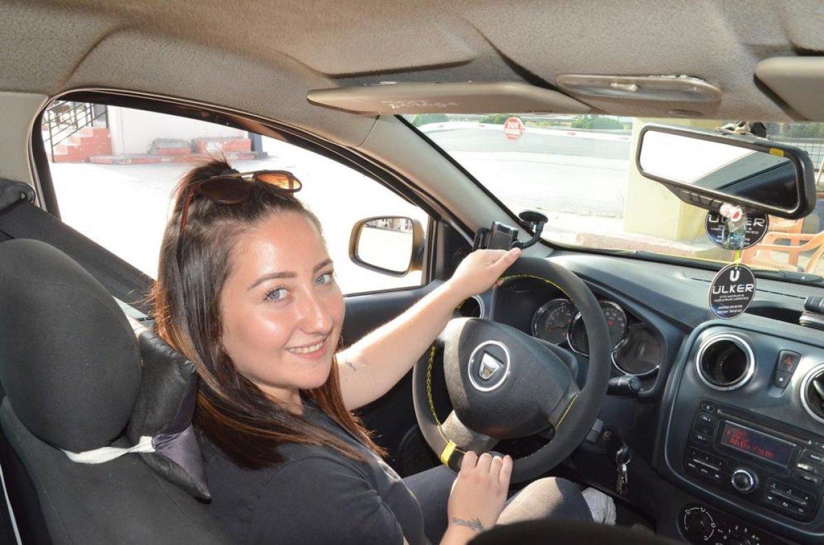 Manisa'da otomobil tutkusu nedeniyle taksici oldu