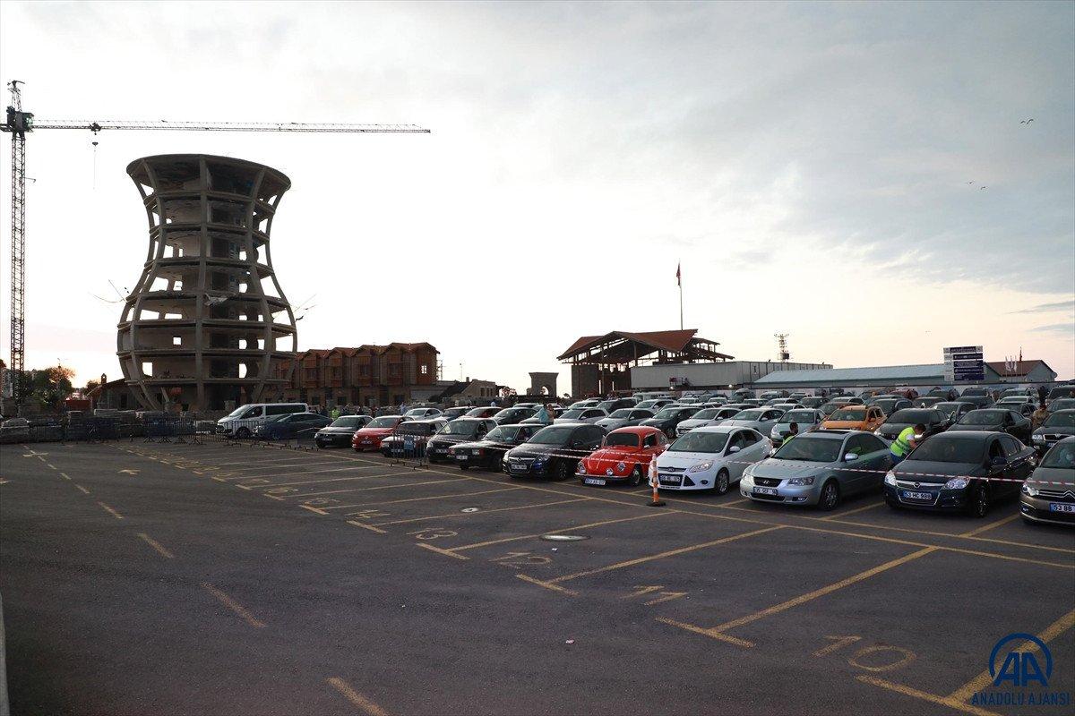 Rize’de arabalı sinema etkinliğine geniş katılım