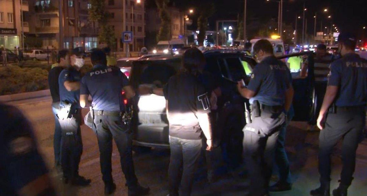 Denizli'de makas atan maganda, uyarılınca kurşun yağdırdı