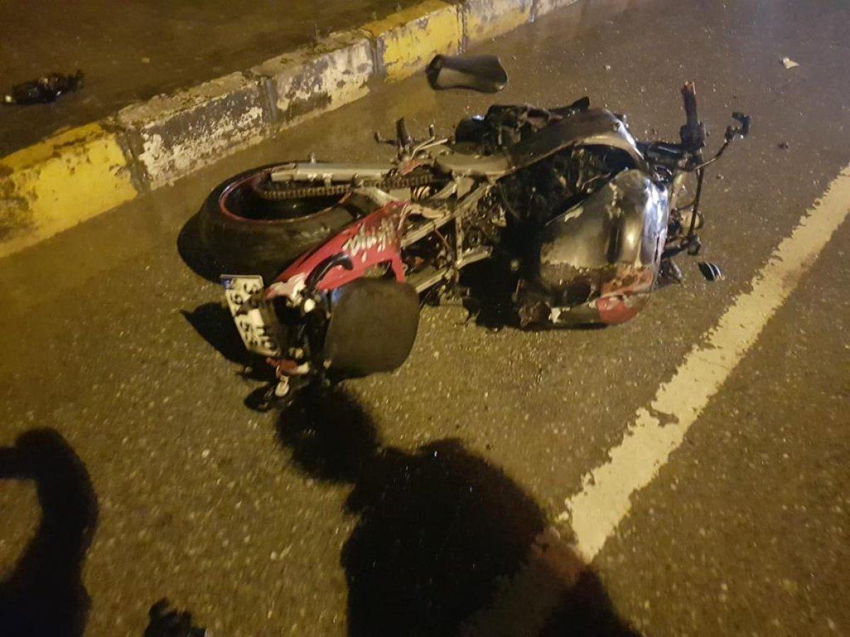 Düzce'de motosikletlinin otomobile çarptığı anlar