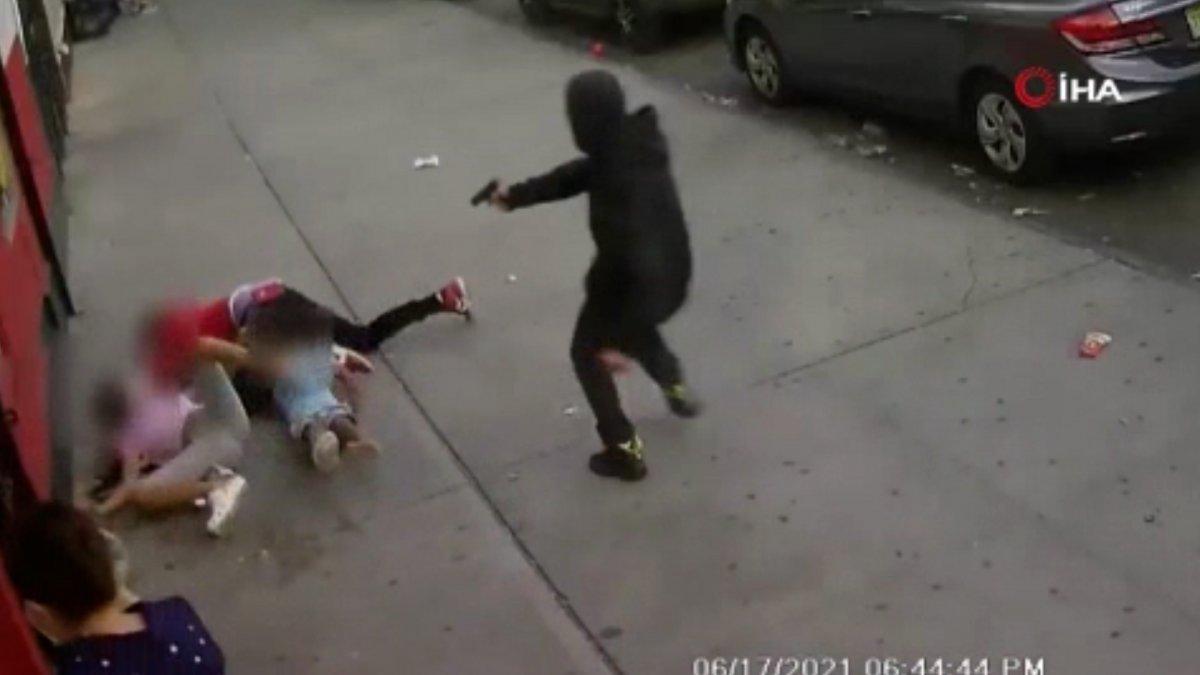 ABD'de çocukların gözü önünde kurşun yağdırdı