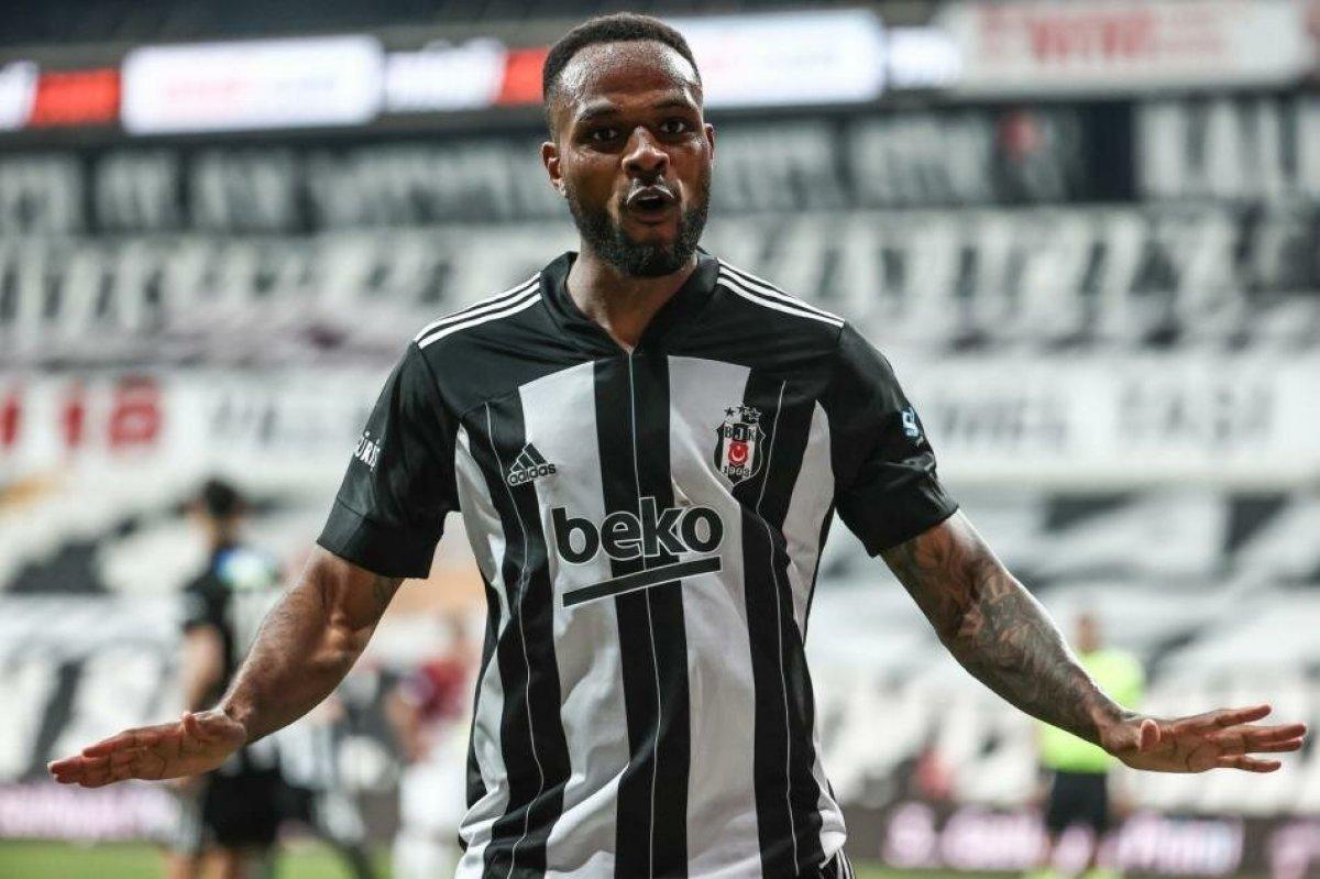 Cyle Larin: Beşiktaş'ta kalmak istiyorum