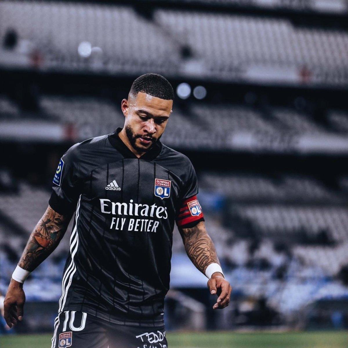 Memphis Depay, Barcelona'da