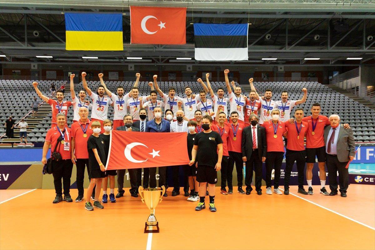 A Milli Erkek Voleybol Takımı şampiyon oldu