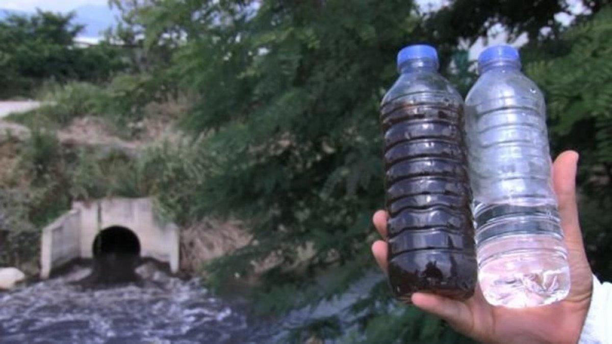 Nilüfer Çayı, atıklar nedeniyle renk değiştirdi