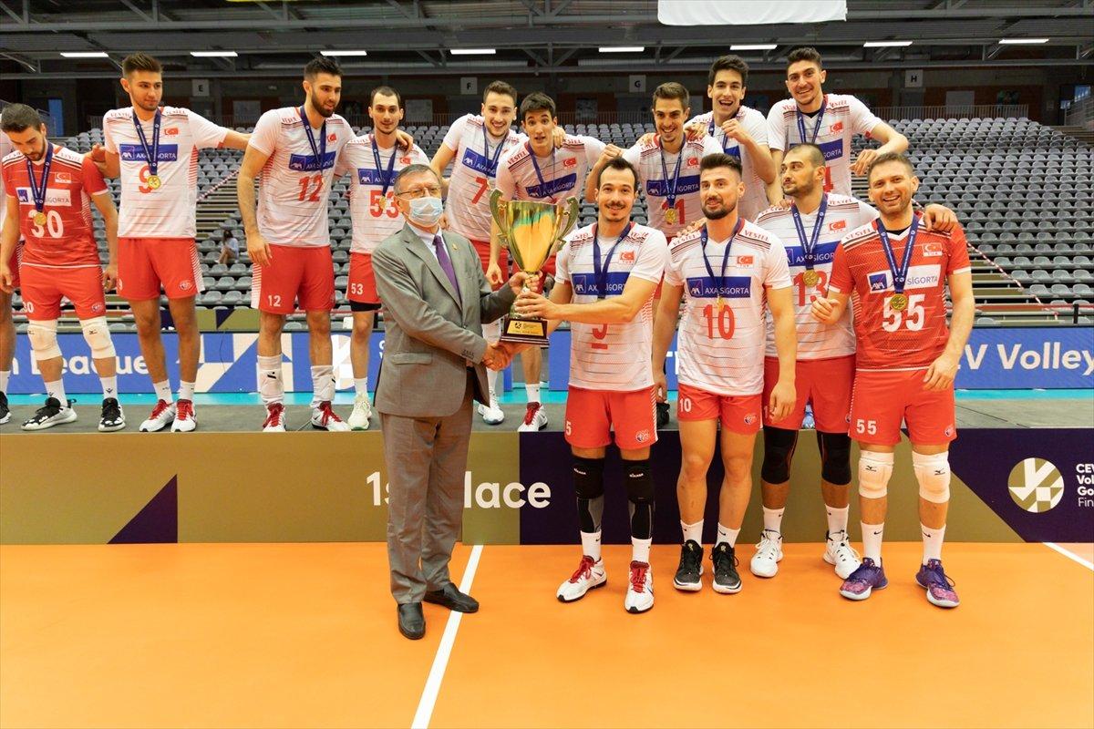 A Milli Erkek Voleybol Takımı şampiyon oldu