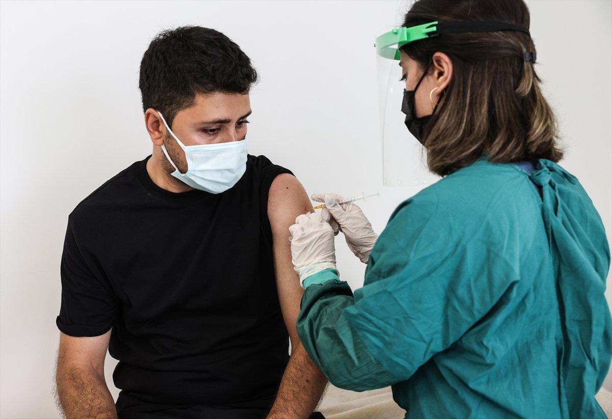 30 yaş ve üzeri vatandaşların aşılanmasına başlandı