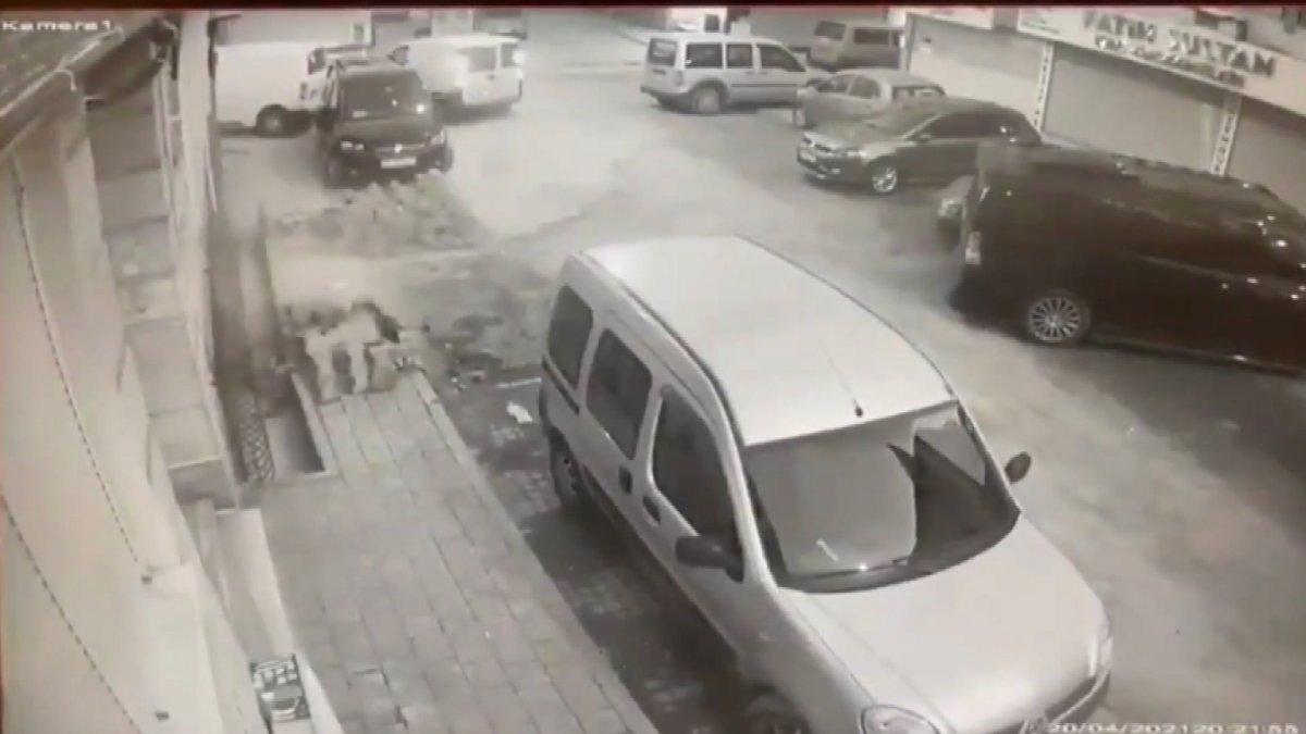 Fatih’te İSKİ çalışması elektrik kablolarını patlattı, bir aile mağdur oldu