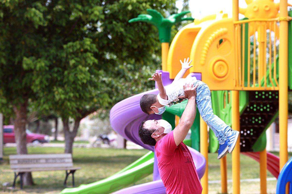 Aydınlı aile, dört kuşaktır evlat edinilen çocuklarla büyüyor