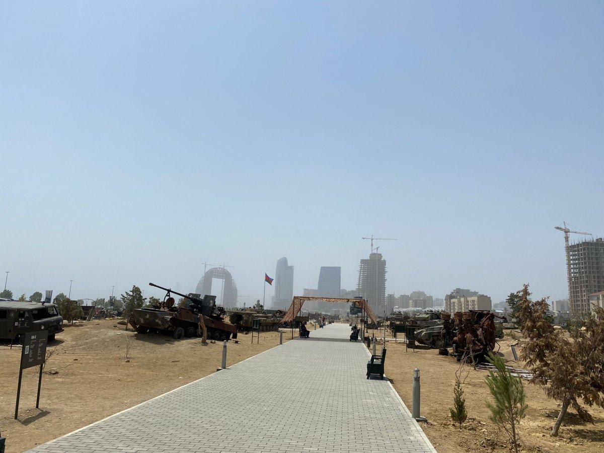 Azerbaycan'ın Karabağ'daki zaferinin şahidi: Harbi Ganimetler Parkı