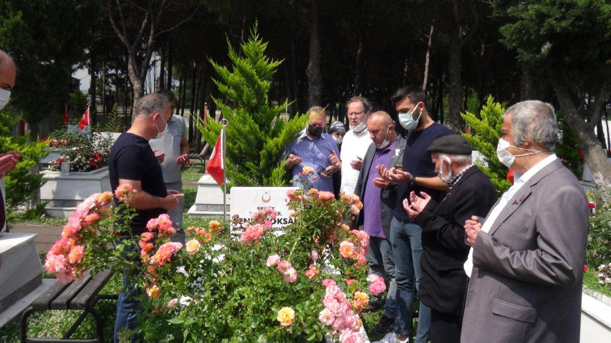 Babalar Günü'nde şehit oğluna ziyaret: O bana gelemedi, biz ona geldik