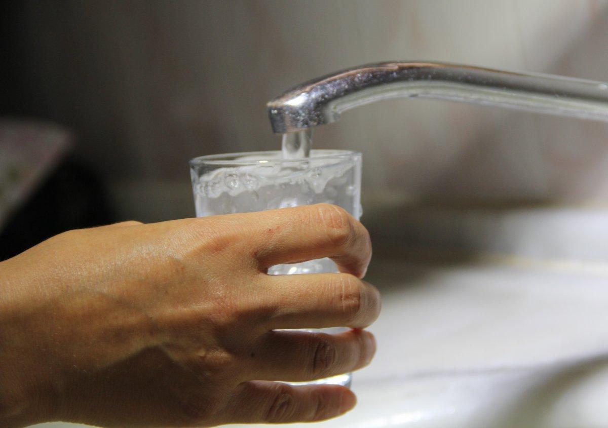 İzmir’de çeşmelerden akan sularda kanalizasyon kokusu