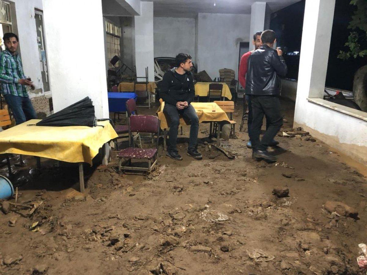 Aydın'da yaşanan selde suların yükseldiği anlar