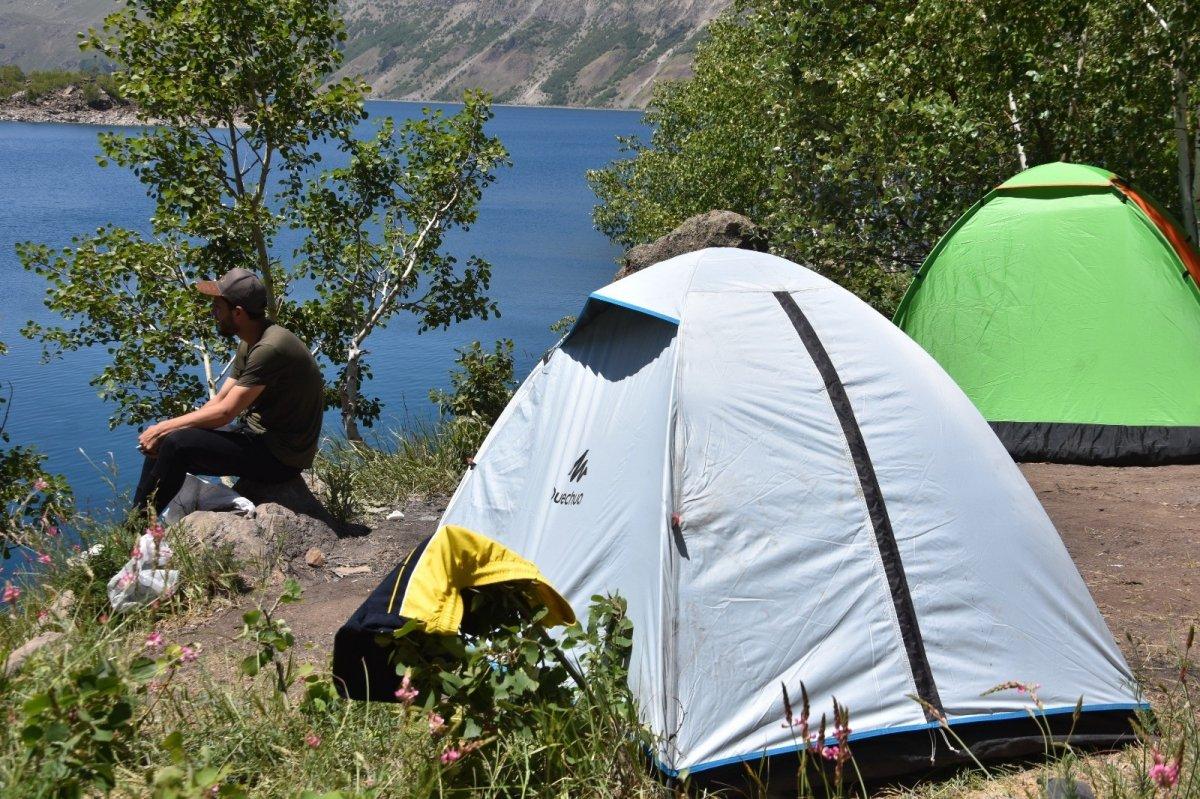 Nemrut Krater Gölü