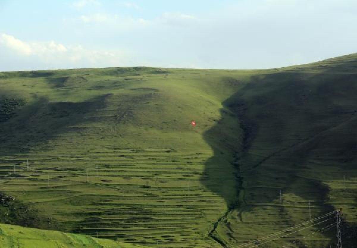 Atatürk silüeti, Karadağ sırtlarında belirdi