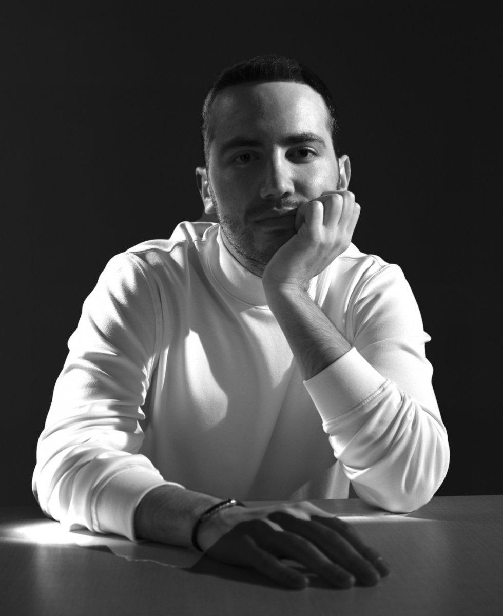 Arda Erel, kitabı Konuşamadığımız Ne Varsa'yı anlatıyor