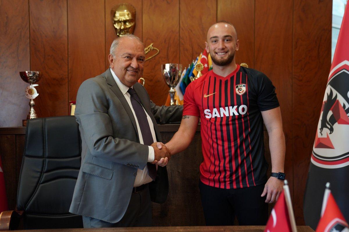 Doğan Erdoğan, Gaziantep FK ile anlaştı