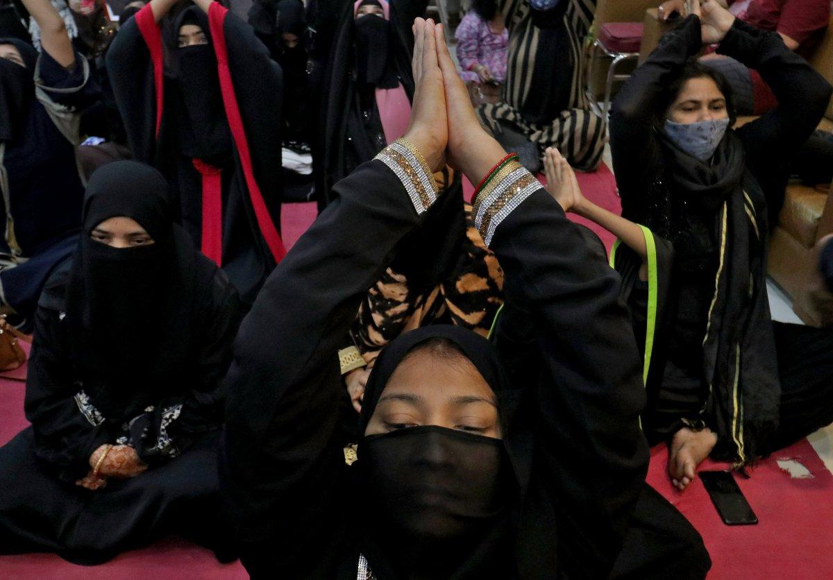 Hindistan'da Uluslararası Yoga Günü kutlaması