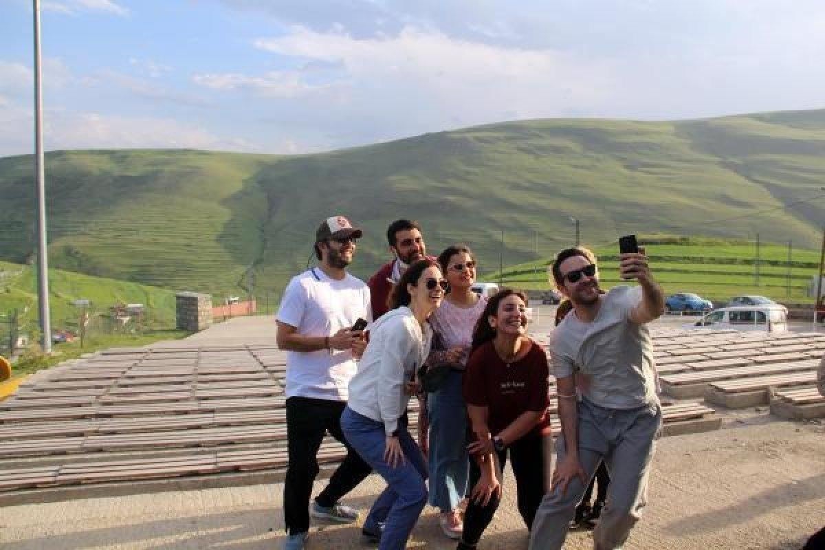 Atatürk silüeti, Karadağ sırtlarında belirdi