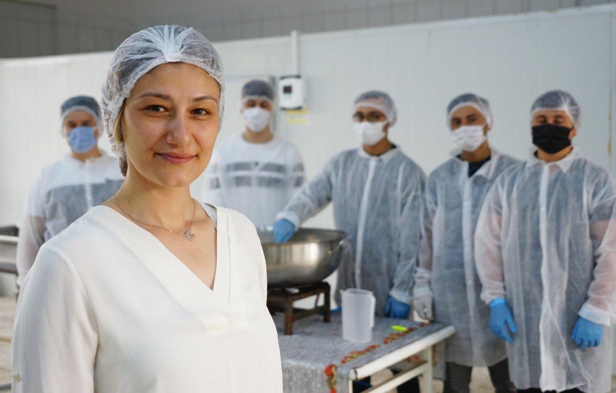 Öğrenciler sütten reçel üretti