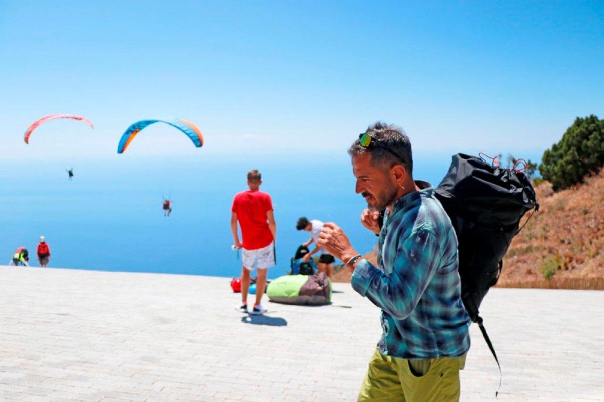 Muğla'da genel müdür işinden evine ‘uçarak’ gidiyor